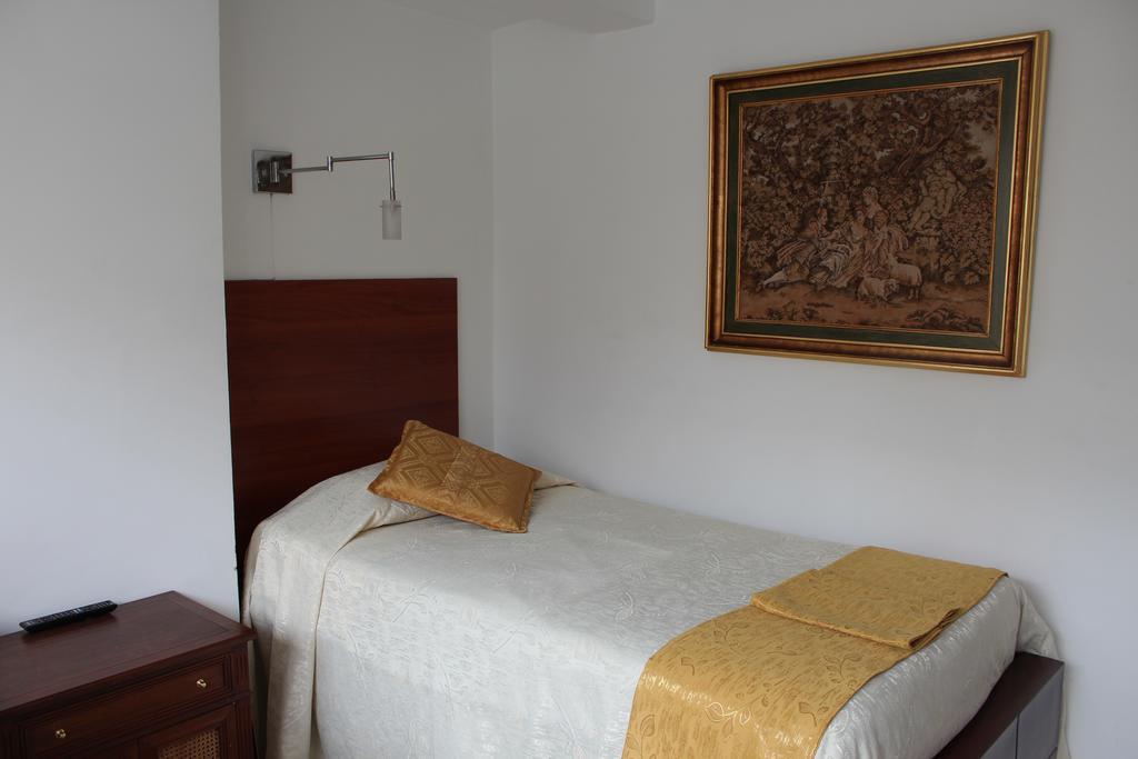 La Santa Maria Bed & Breakfast Bogota Room photo